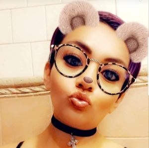 Meet your Posher, Erica